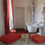 Le Domaine De Bed & Breakfast