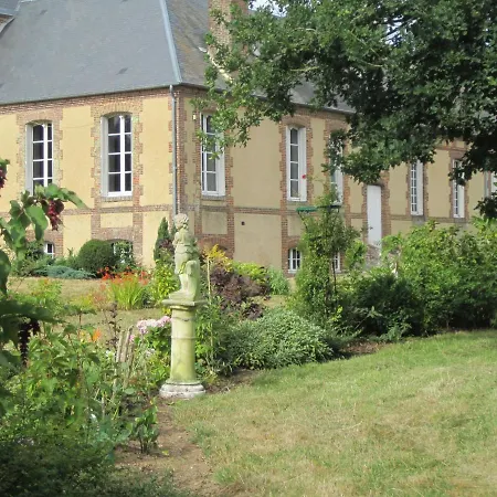 Le Domaine De Bed & Breakfast Beaufai
