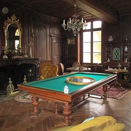 Le Domaine De Oda ve Kahvaltı 3*